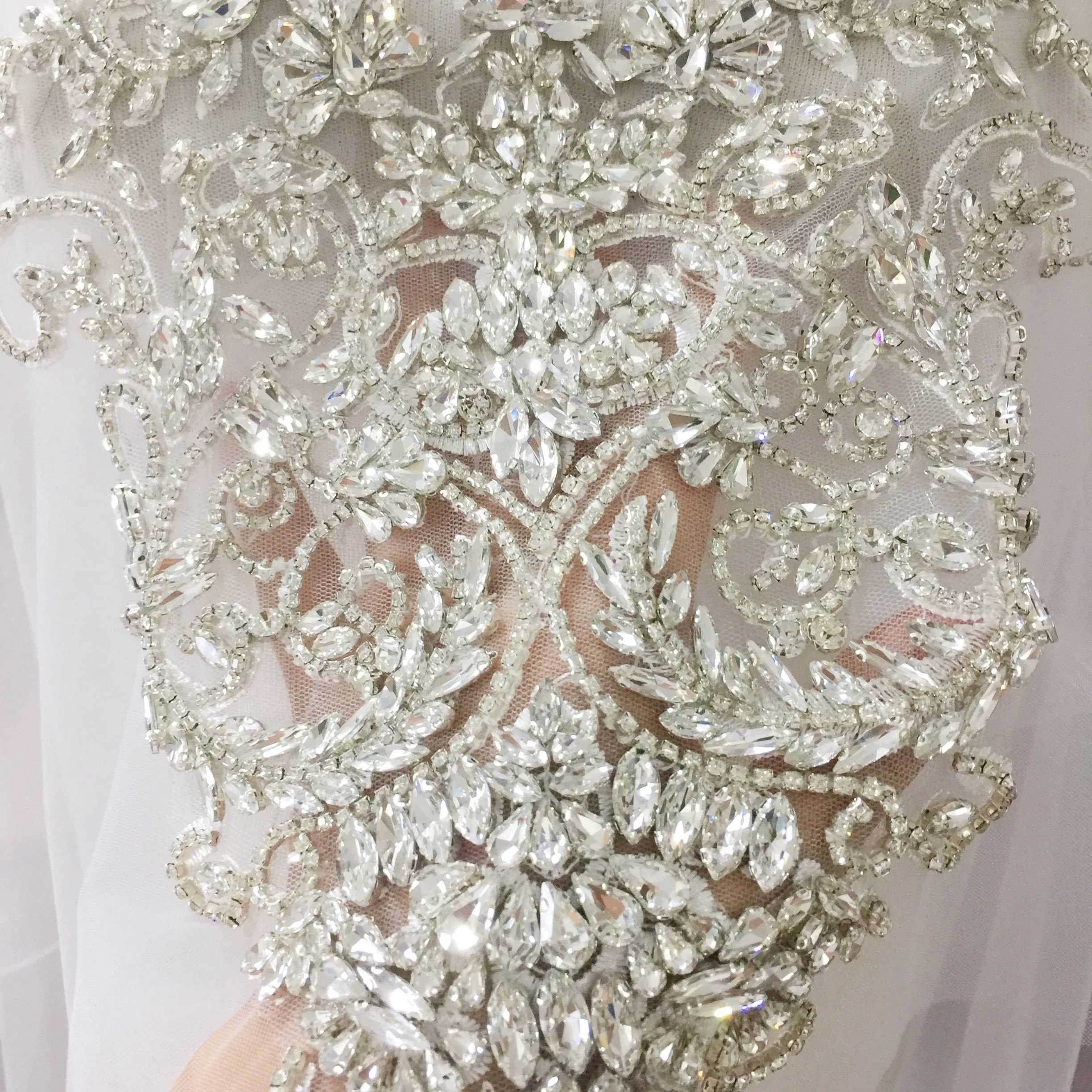 1 Piece / 2 COLORS / Bridal Wedding Party Rhinestone Bridal Beaded Glitter Full Body Applique