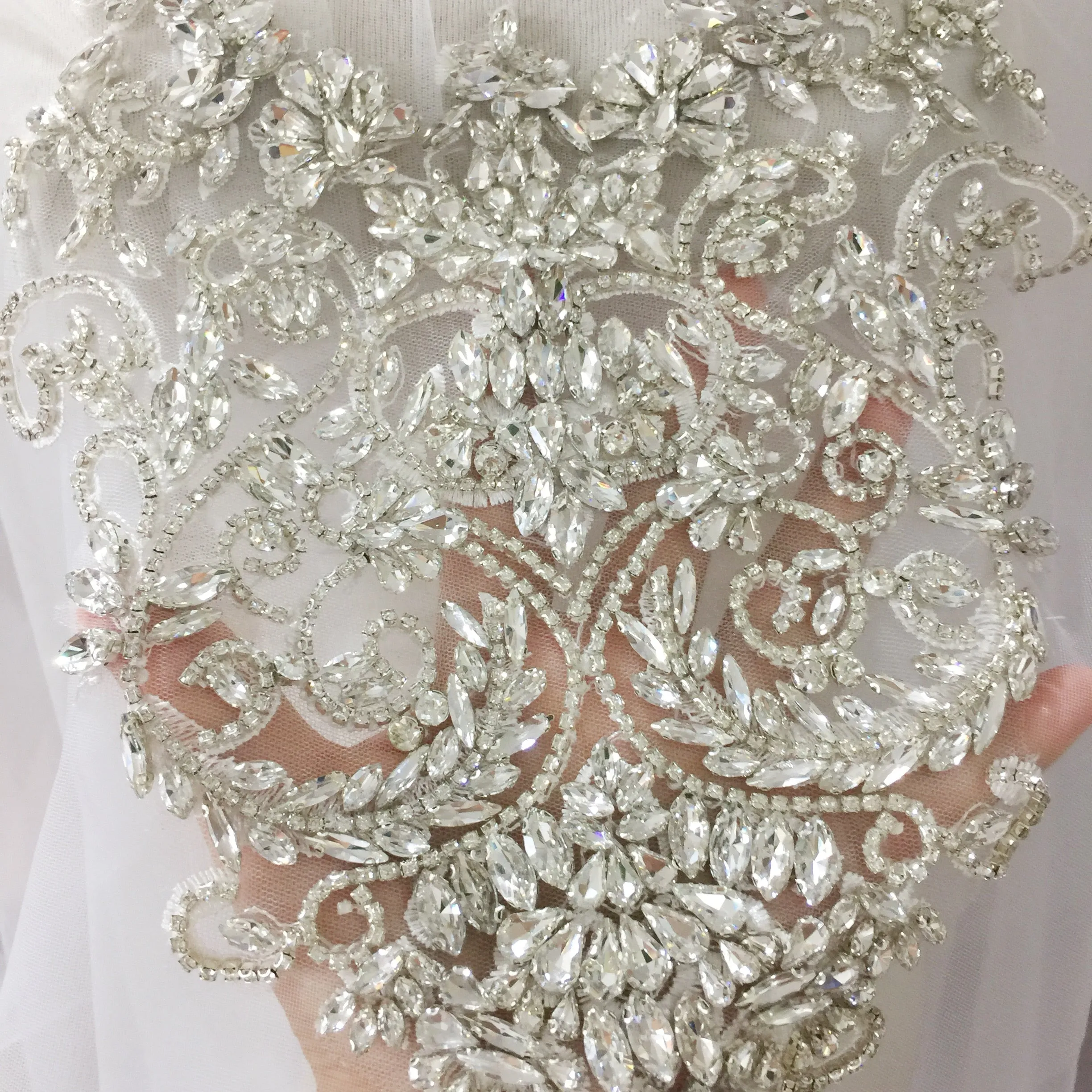 1 Piece / 2 COLORS / Bridal Wedding Party Rhinestone Bridal Beaded Glitter Full Body Applique