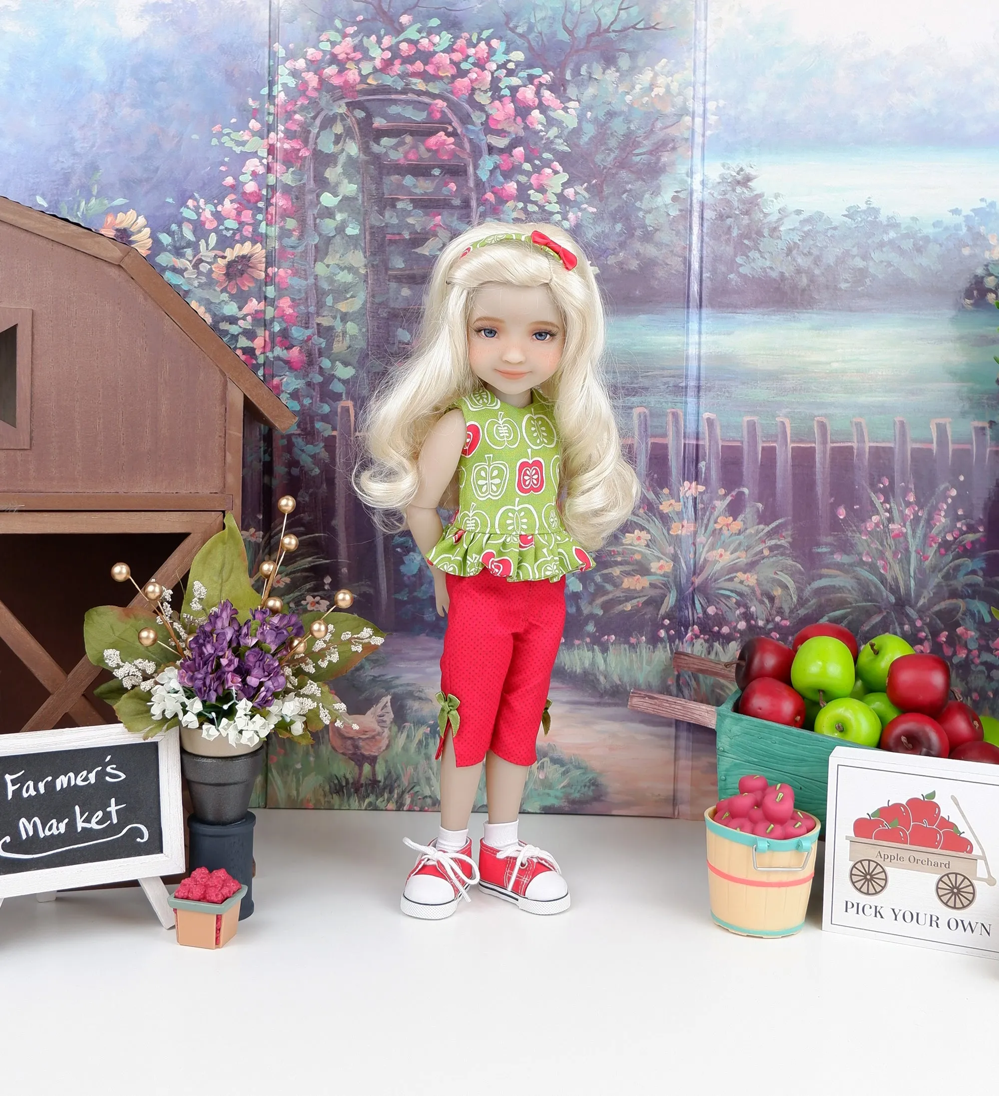 Apple Core - top & capris with shoes for Ruby Red Fashion Friends doll