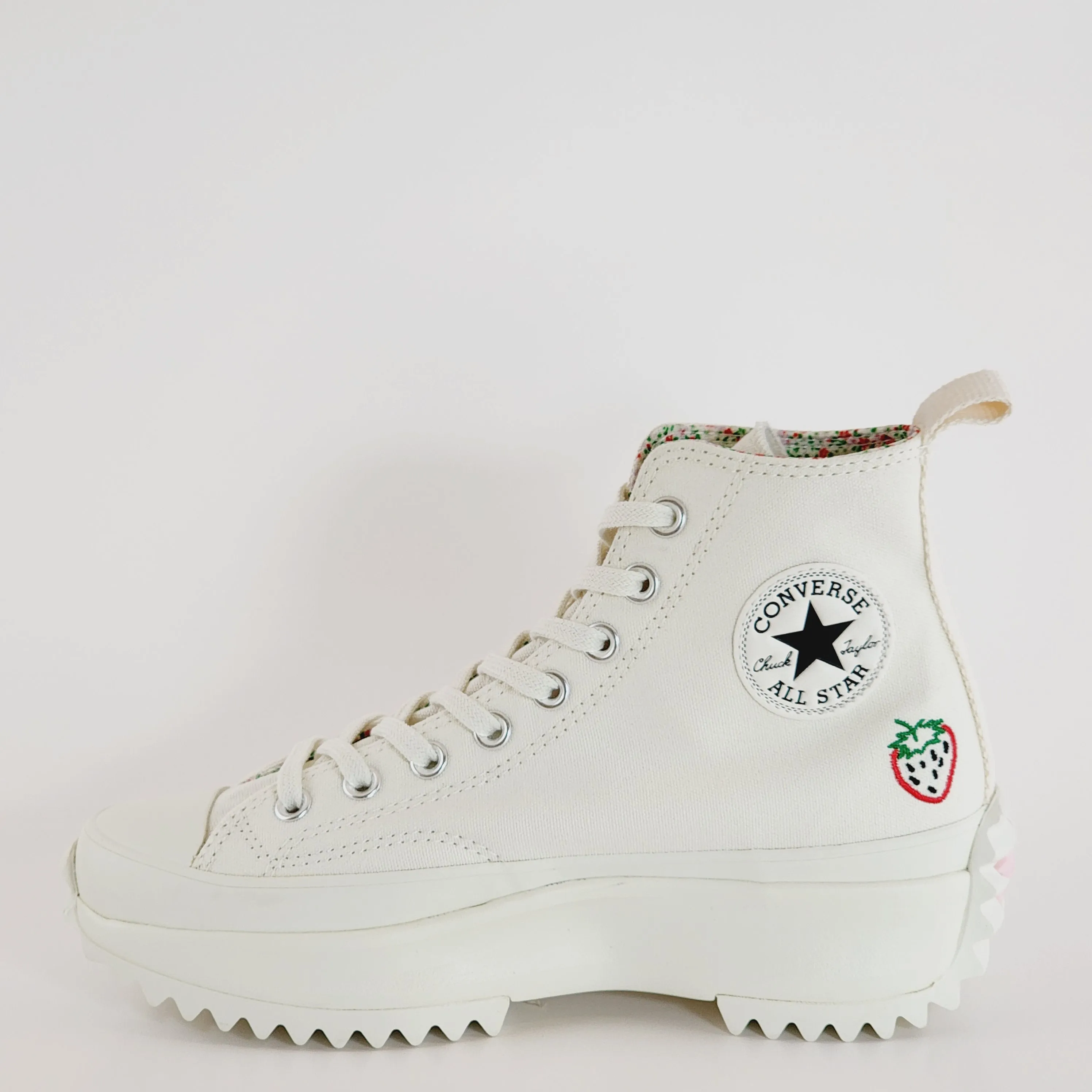 Converse Run Star Hike Embroidered Women's Platform Sneakers A03560C NWT