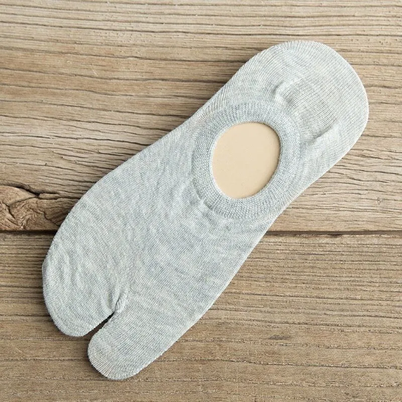 Cuzcare Breathable Bunion Socks Unisex Antislip Comfy Elastic Fit Separated Toe Stockings
