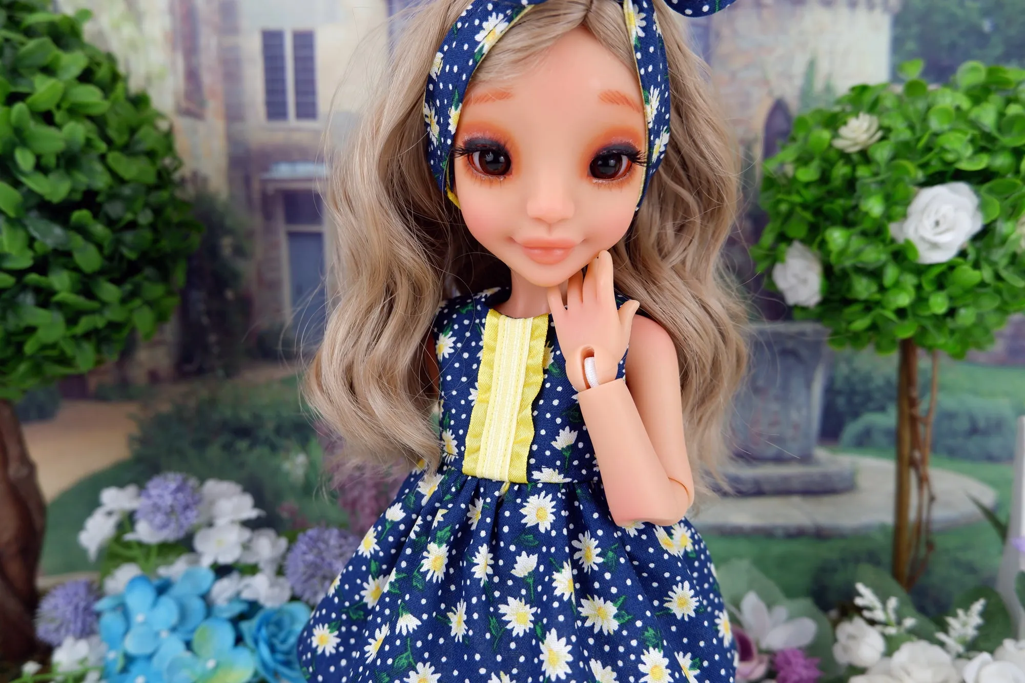 Delightful Daisy - top & bloomers with shoes for Ava doll BJD