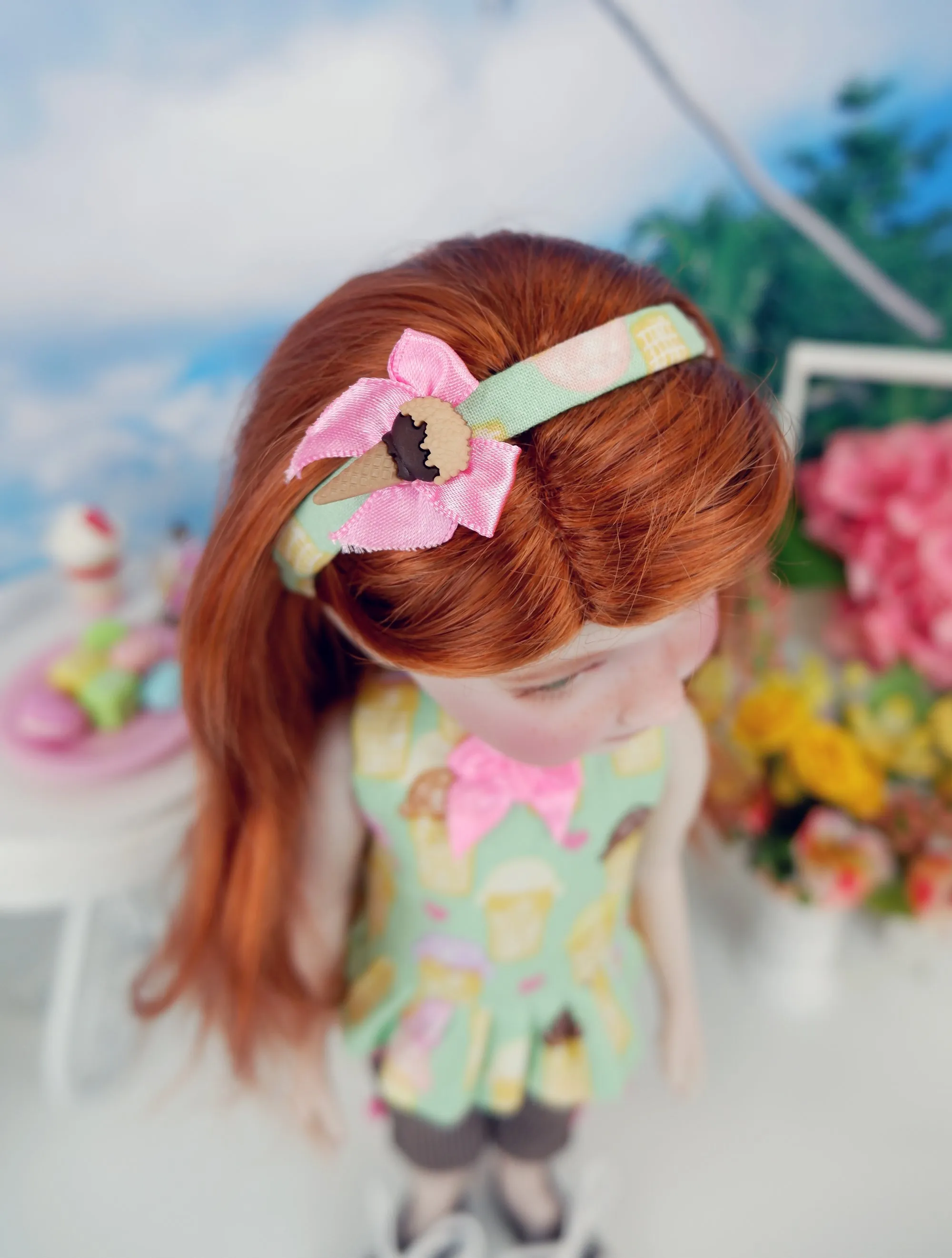 Double Scoop Cone - top & capris with shoes for Ruby Red Fashion Friends doll