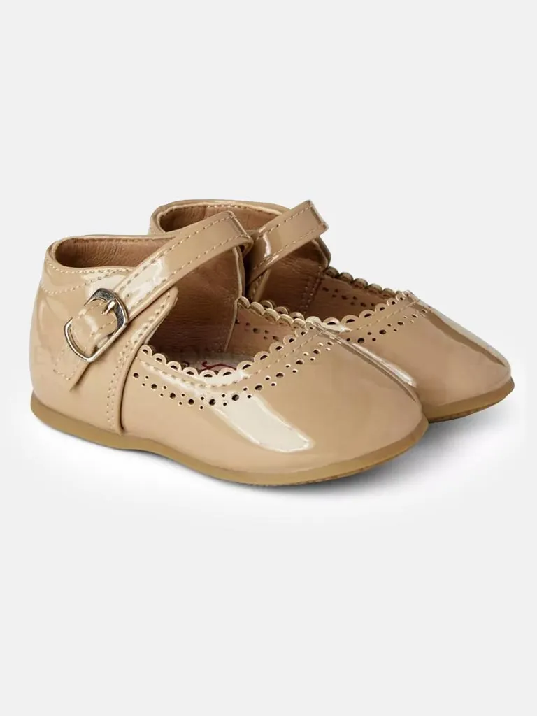 Girls Elegant Hard Soled Shoe Debbie - Camel / Tan