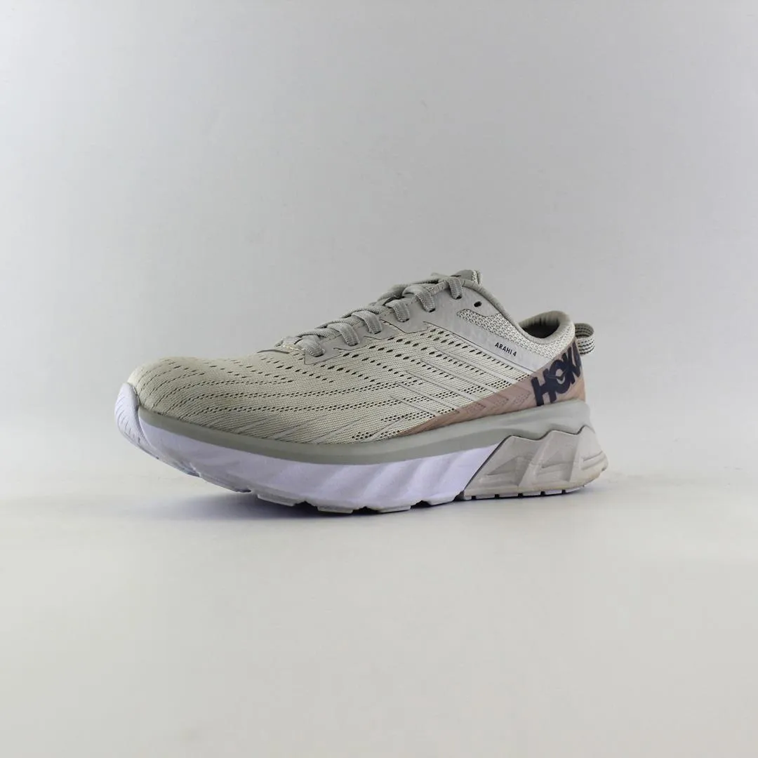 HOKA ONE ONE ARAHI 4