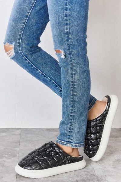 Melody Heavenly Feel Black Plush Puffer Slippers