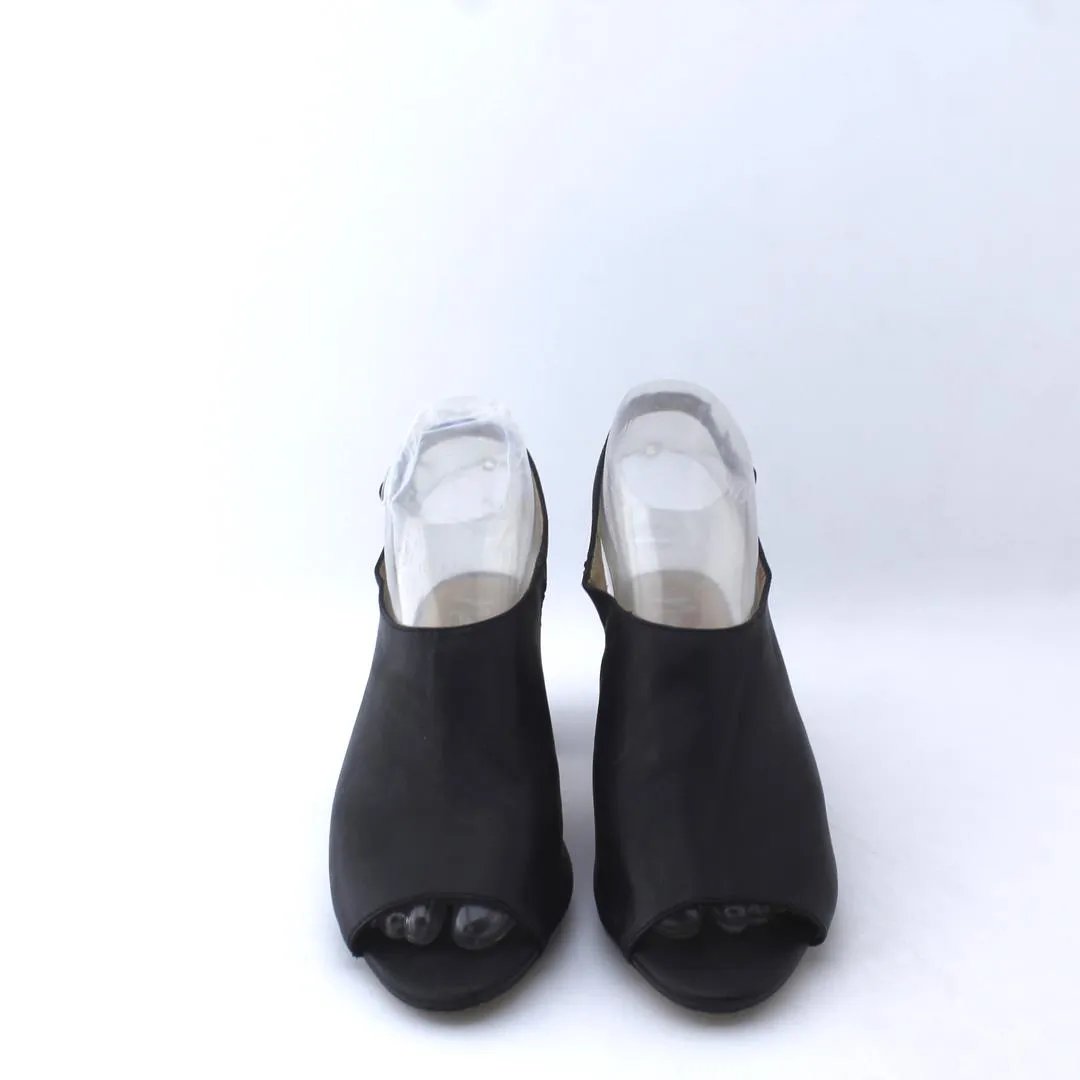 NANETTE -