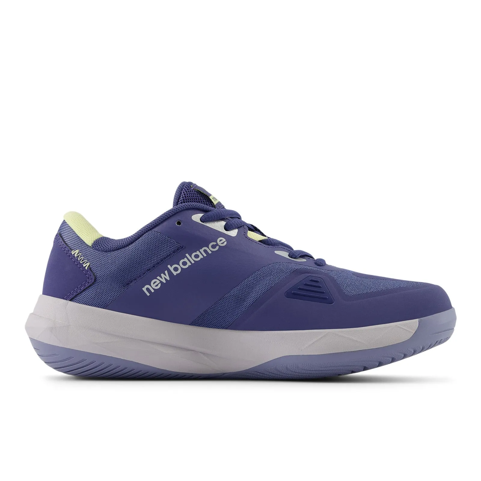 New Balance Women's FuelCell 796v4