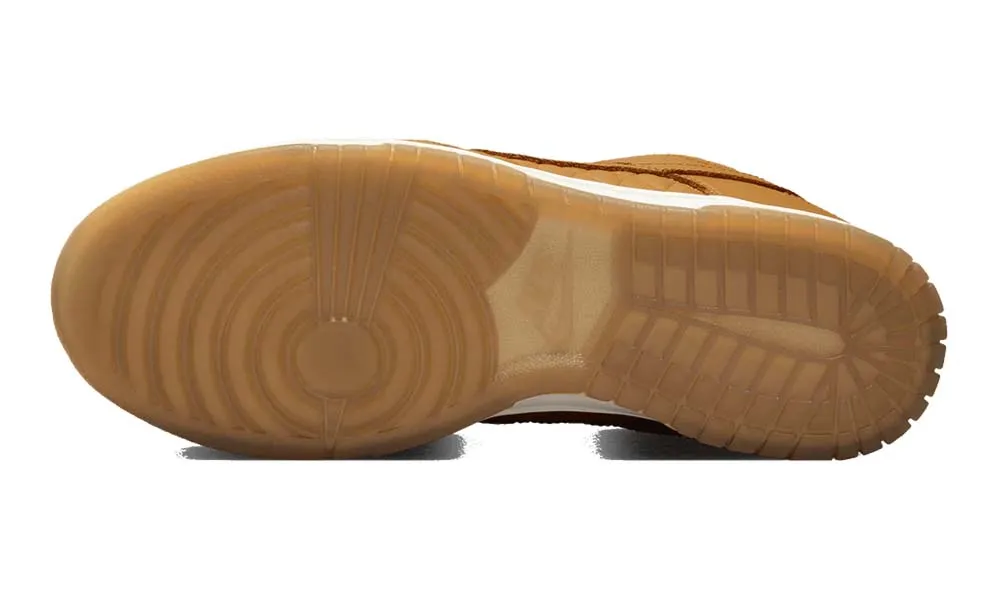 Nike Dunk Low "Quilted Wheat"