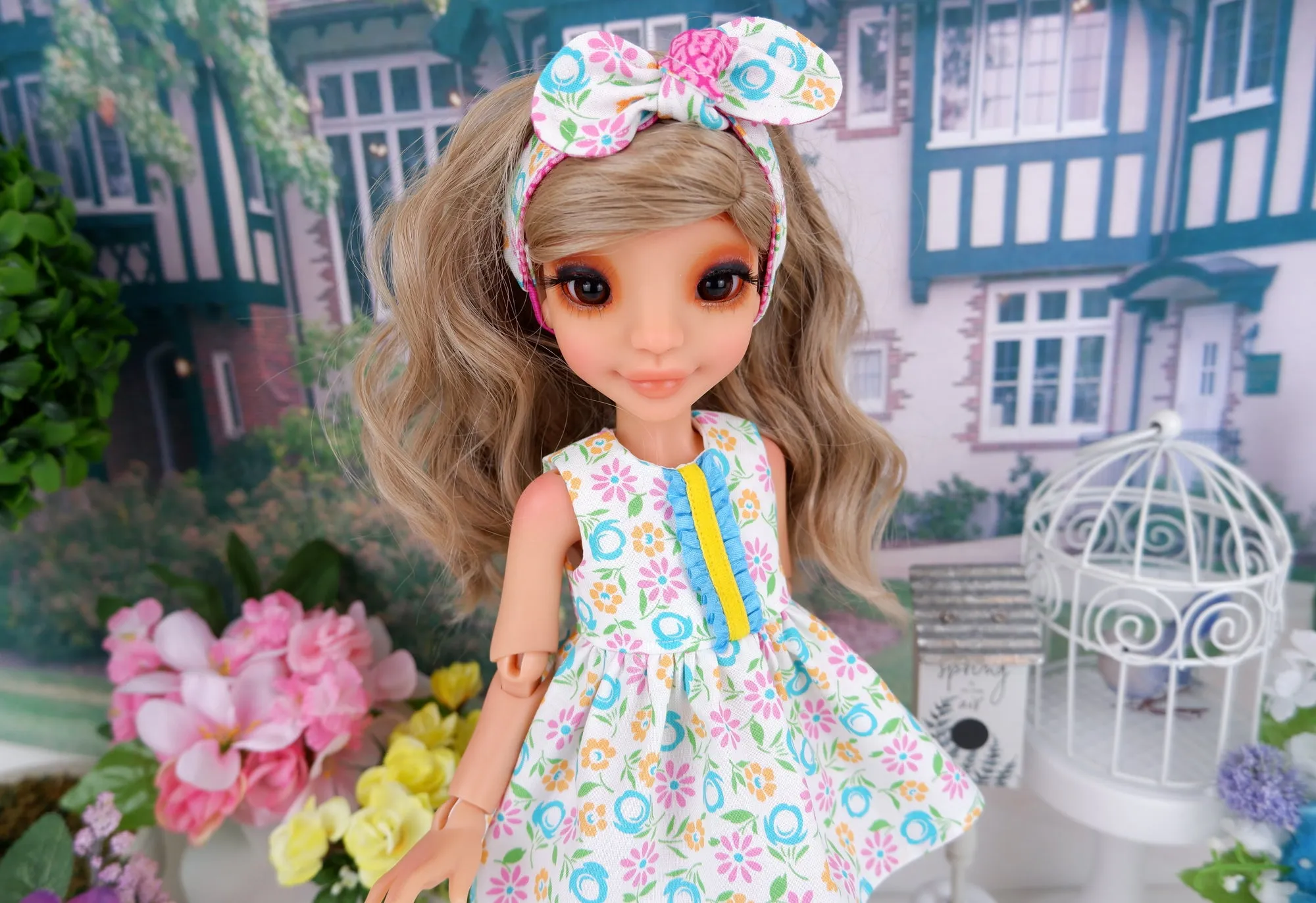Sunshine Flowers - top & bloomers with shoes for Ava doll BJD