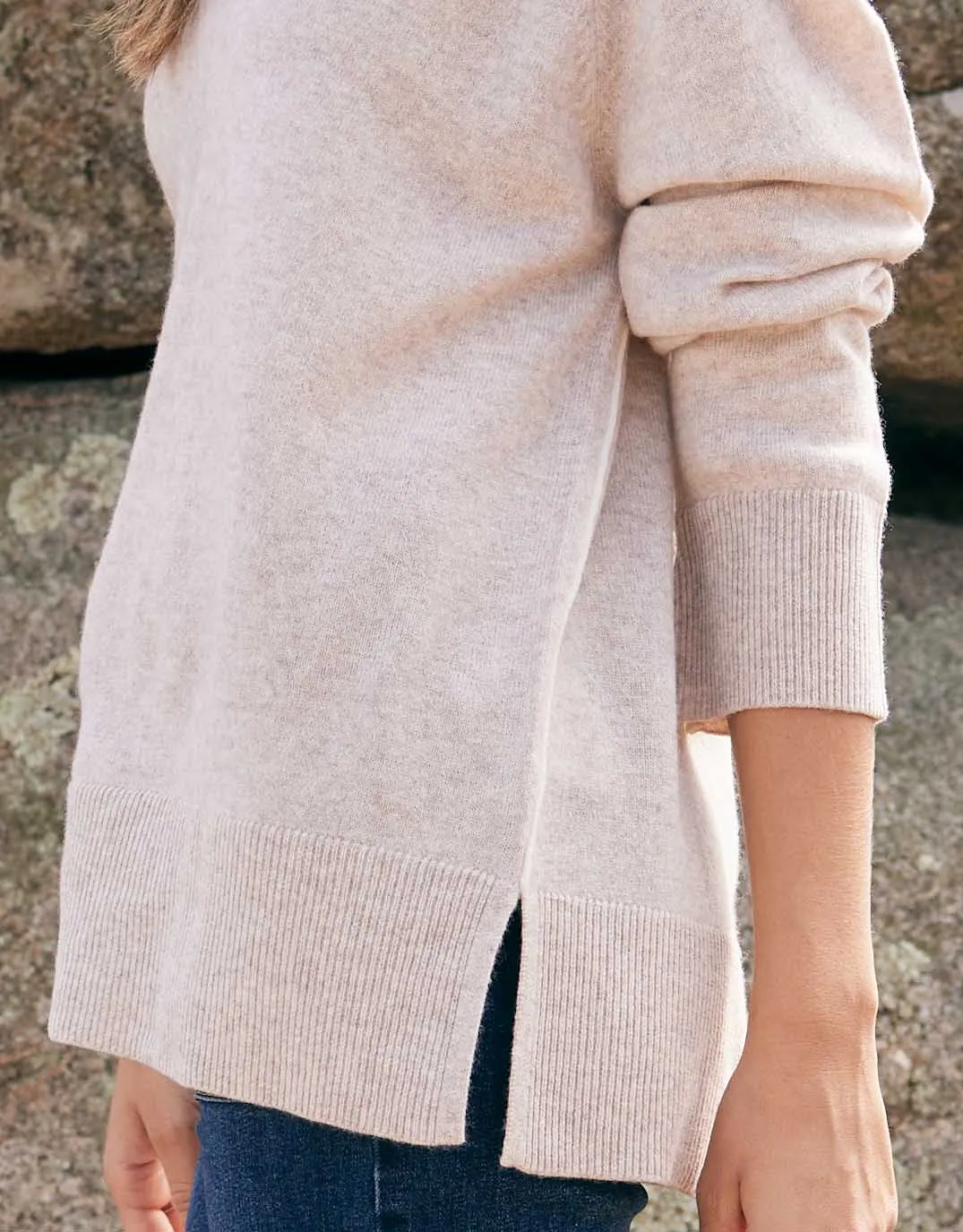 The French Quarter Wool Cashmere V Neck Knit Jumper - Oat/White