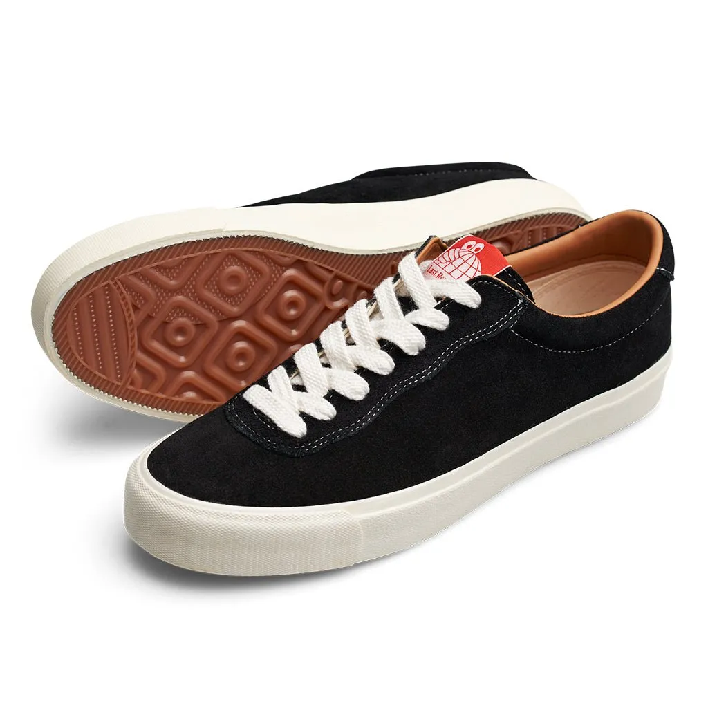 VM001 Suede LO - Black/White